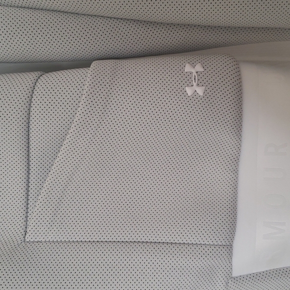 Under Armour Bomber jacket NWT - Picture 2 of 6